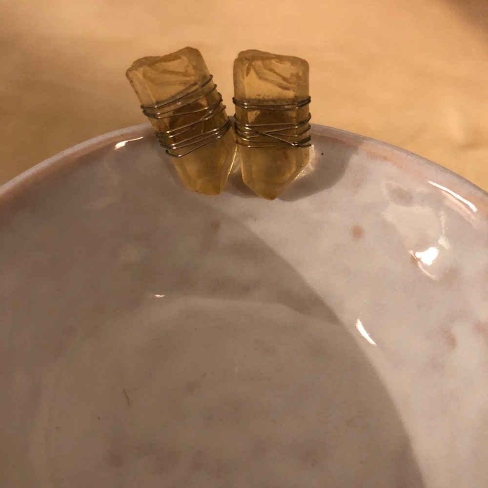 Rustic raw crystal earring
